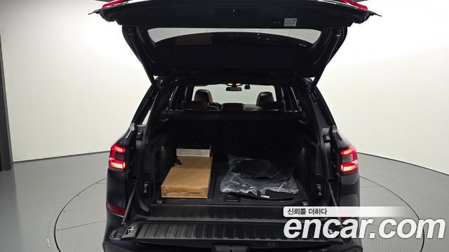 BMW X5 2021 — photo 32