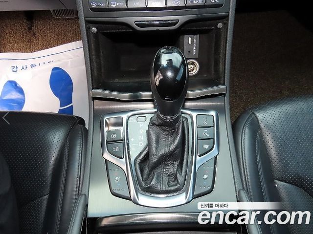 Hyundai Grandeur 2015 — photo 10