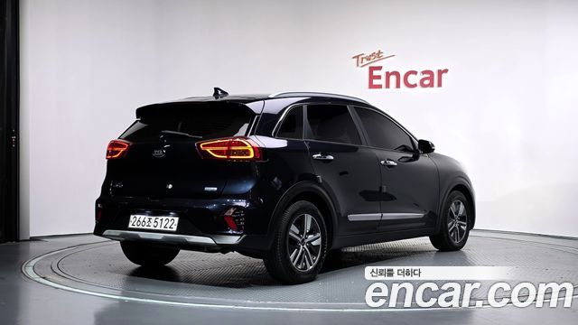 Kia Niro 2020 — photo 2