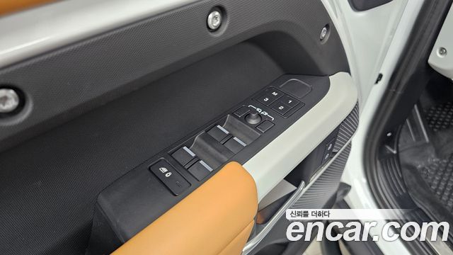 Land Rover Defender 2024 — photo 27