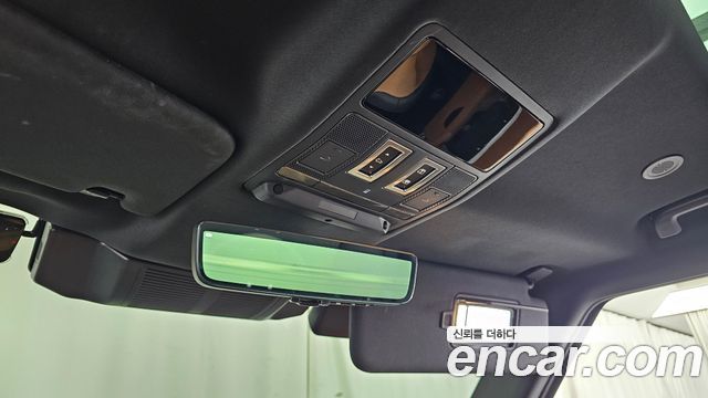 Land Rover Defender 2024 — photo 28