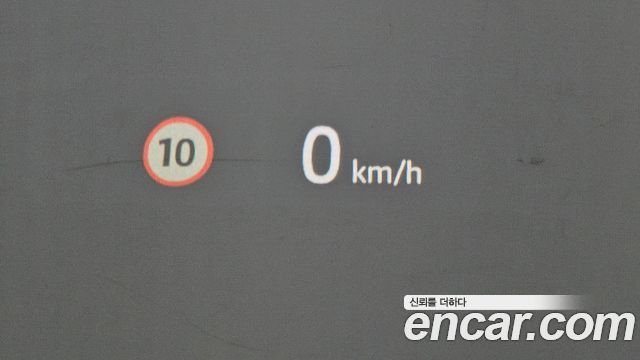 Land Rover Defender 2024 — photo 31