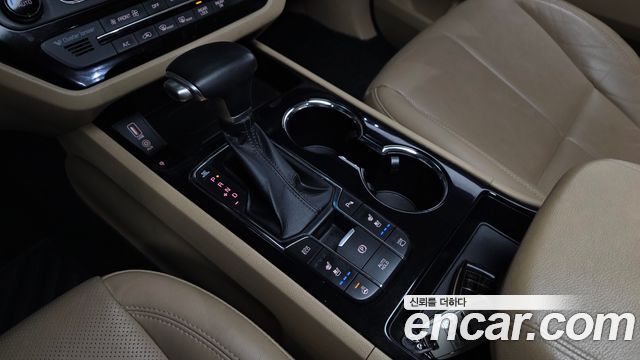 Kia Canival 2019 — photo 12