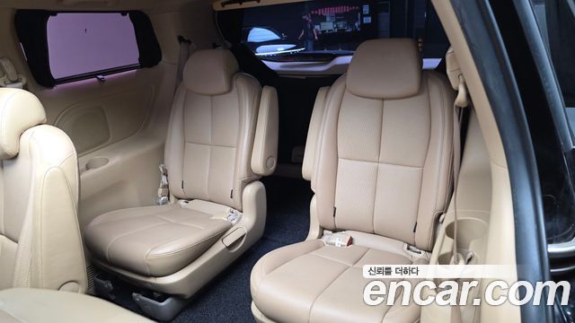 Kia Canival 2019 — photo 19