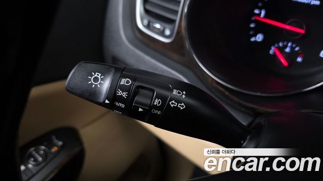 Kia Canival 2019 — photo 27