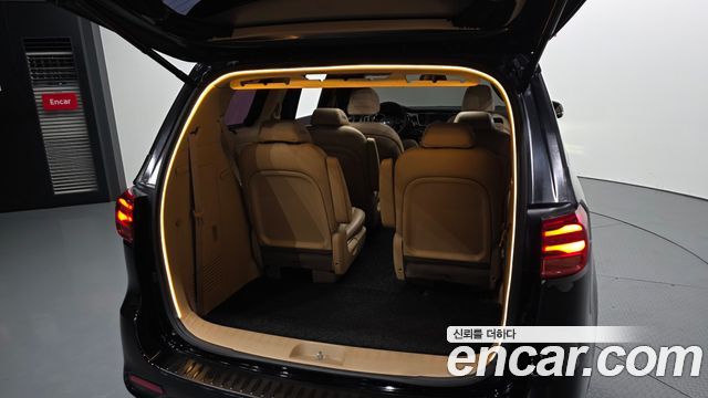 Kia Canival 2019 — photo 33