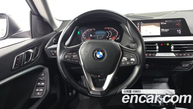 BMW 2-Series 2022 — photo 18
