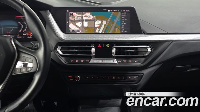 BMW 2-Series 2022 — photo 19