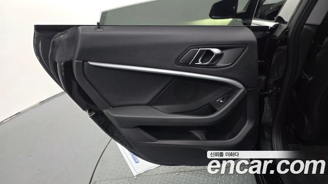 BMW 2-Series 2022 — photo 15