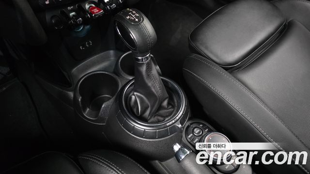 Mini Cooper 2015 — photo 9