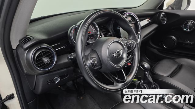 Mini Cooper 2015 — photo 12
