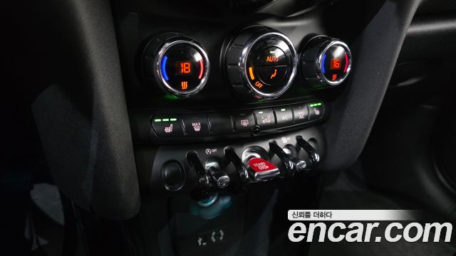 Mini Cooper 2015 — photo 17