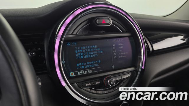 Mini Cooper 2015 — photo 18
