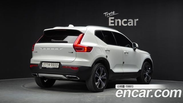 Volvo XC40 2020 — photo 2