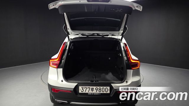 Volvo XC40 2020 — photo 26
