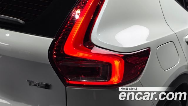 Volvo XC40 2020 — photo 9