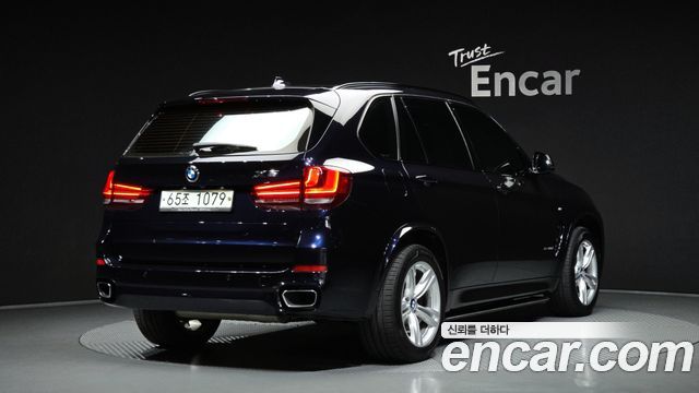 BMW X5 2018 — photo 2
