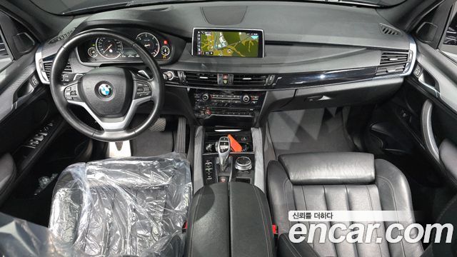 BMW X5 2018 — photo 10