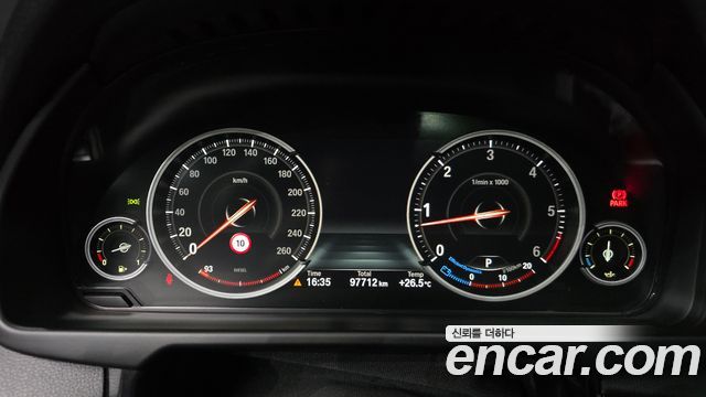 BMW X5 2018 — photo 11