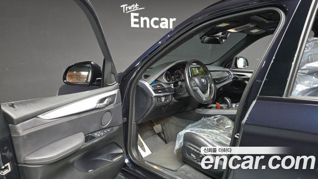 BMW X5 2018 — photo 13