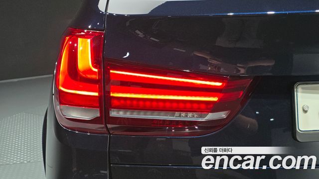 BMW X5 2018 — photo 9