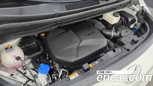 Hyundai Staria 2023 — photo 6