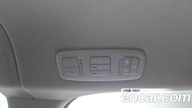 Hyundai Staria 2023 — photo 16