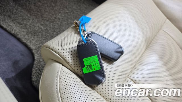 Kia K9 2022 — photo 21