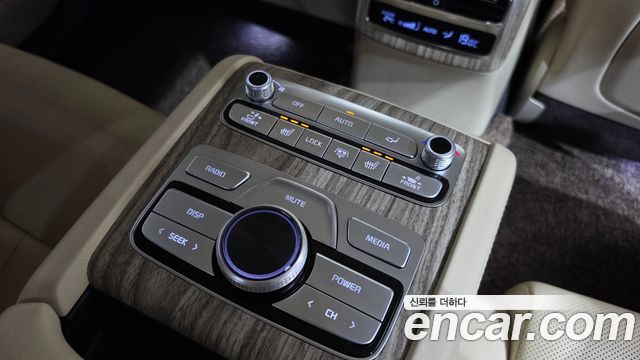 Kia K9 2022 — photo 36