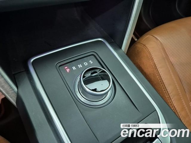 Land Rover Discovery Sport 2016 — photo 12