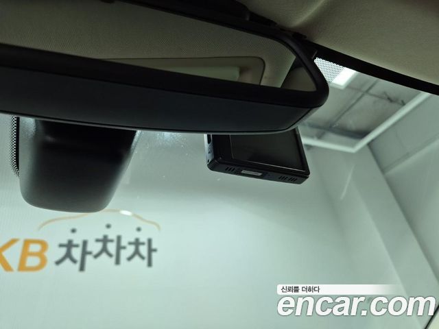 Land Rover Discovery Sport 2016 — photo 13