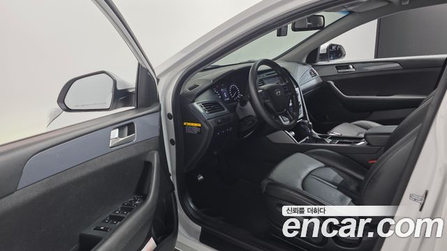 Hyundai Sonata 2017 — photo 10