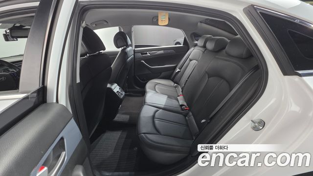 Hyundai Sonata 2017 — photo 17