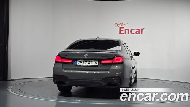 BMW 5-Series 2021 — photo 4