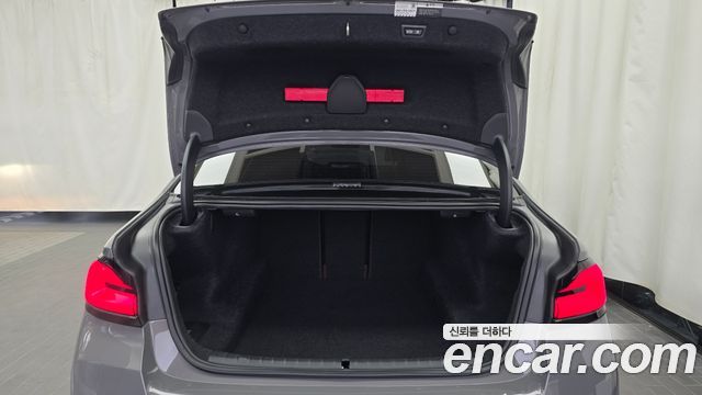 BMW 5-Series 2021 — photo 23