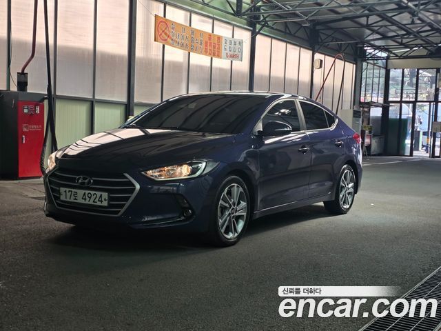 Hyundai AVANTE 2017 — photo 1