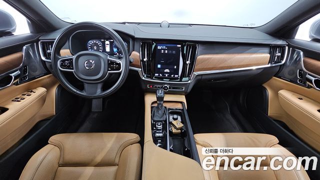 Volvo S90 2018 — photo 10