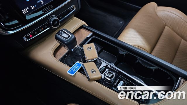 Volvo S90 2018 — photo 12