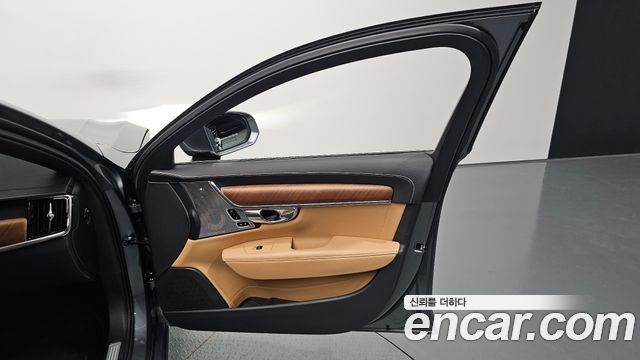Volvo S90 2018 — photo 14
