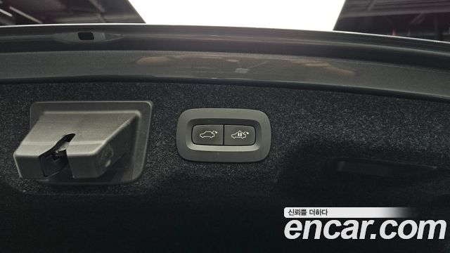 Volvo S90 2018 — photo 27