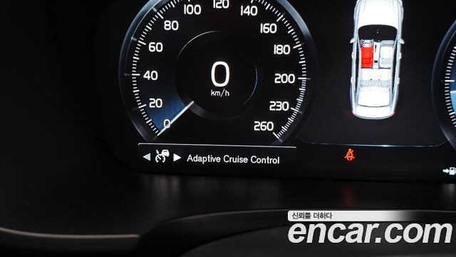 Volvo S90 2018 — photo 29