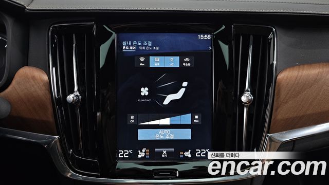 Volvo S90 2018 — photo 30