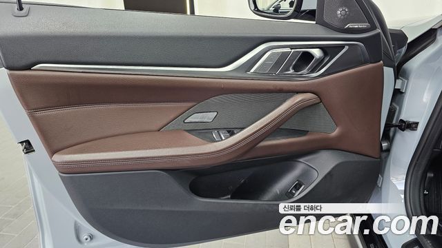 BMW 4-Series 2022 — photo 14
