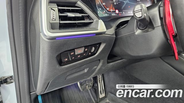 BMW 4-Series 2022 — photo 27