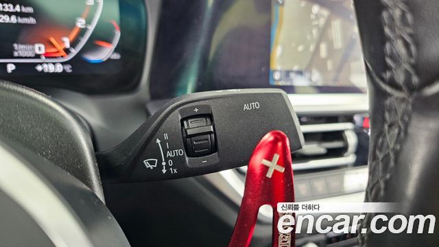 BMW 4-Series 2022 — photo 28