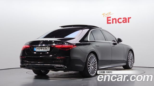 Mercedes-Benz S-Class 2023 — photo 2
