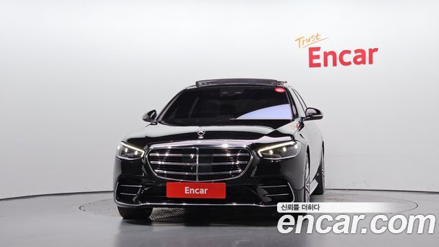 Mercedes-Benz S-Class 2023 — photo 3