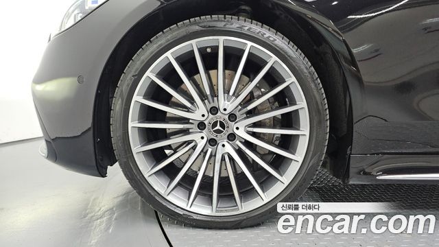 Mercedes-Benz S-Class 2023 — photo 5