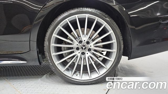Mercedes-Benz S-Class 2023 — photo 7