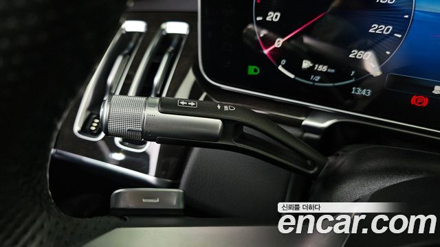 Mercedes-Benz S-Class 2023 — photo 28